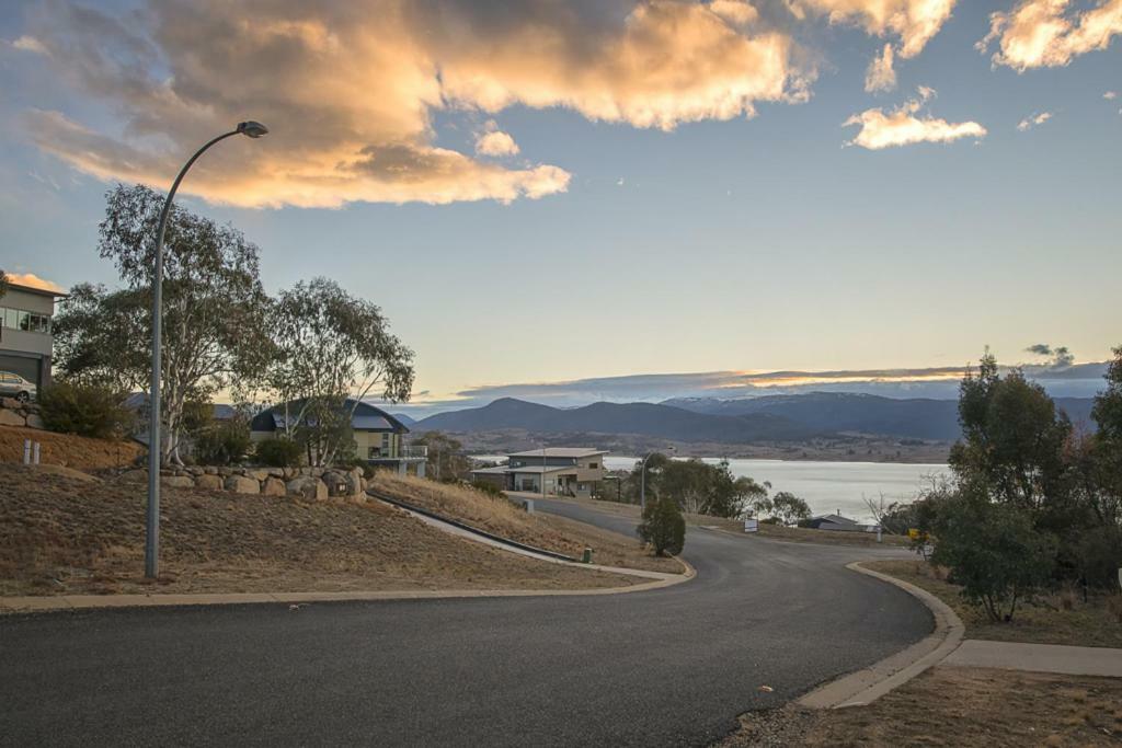 East Jindabyne- Cavallino 4 Bedroom Home Dış mekan fotoğraf